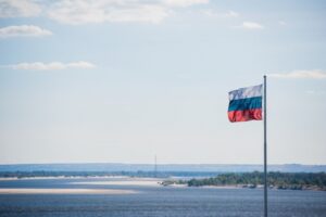 Губернатор поздравил Александру Пахмутову с госнаградой