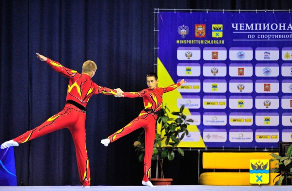Волгоградские акробаты стали вторыми в Оренбурге