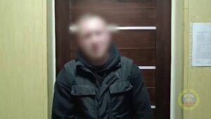 В Волжском полицейские задержали сбежавшего с места ДТП водителя