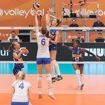 Сборная России по волейболу вышла в финал турнира Rabobank Super Series