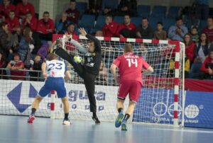 Волгоградцы помогли гандбольной сборной РФ разгромить итальянцев