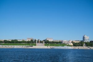 Рабочие из Волгограда случайно нашли фрагмент старинного особняка