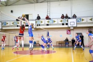 Юные волгоградские волейболистки разгромлены ростовчанками