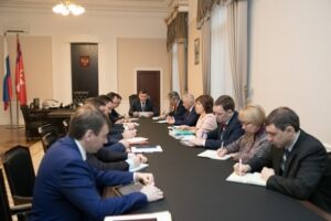 Бочаров хочет сохранить малоимущим льготы по вывозу мусора в Волгограде