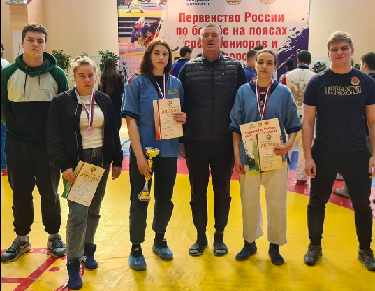Волгоградская спортсменка победила в первенстве страны по борьбе на поясах