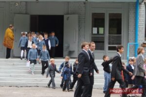 Почти 500 человек эвакуированы из-за пожара в школе Камышина