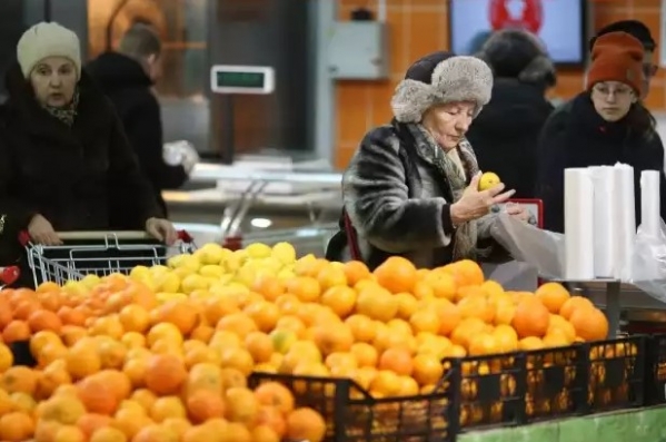 Волгоградка купила детский сок с плесенью в местном супермаркете