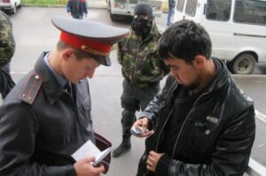 Под Волгоградом 3 нелегалов работали на ферме за еду