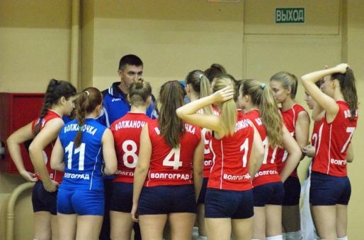 Волгоградская «Волжаночка» одну игру выиграла, вторую проиграла