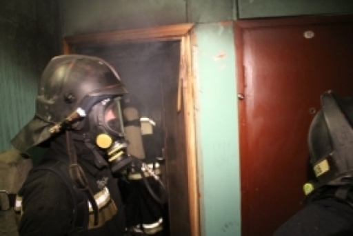 На юге Волгограда из-за пожара в трёхэтажке эвакуировали 8 человек