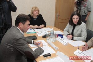Представители региональной власти вошли в комиссию по лицензированию деятельности УК
