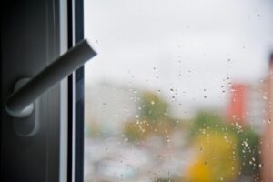 Новая рабочая неделя для волгоградцев начнется с дождей и гроз