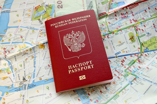 У волгоградки требовали деньги за бракованный загранпаспорт
