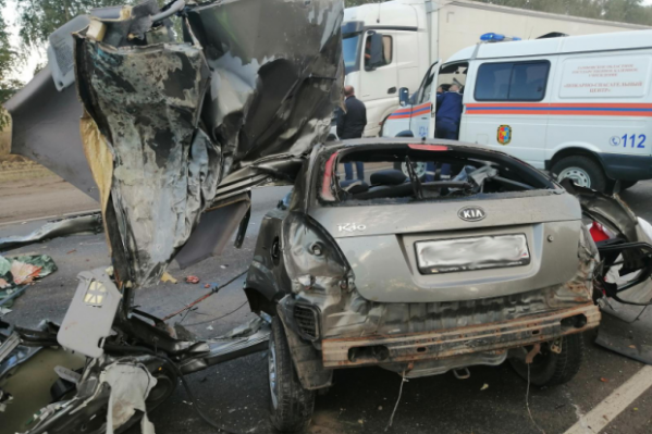 В Тамбовской области при столкновении с фурой погибли 4 волгоградцев