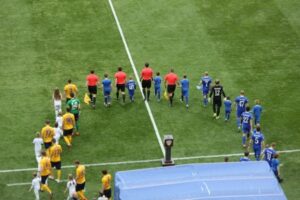 На стадионе «Волгоград Арена» начался матч между командами «Ротор-Волгоград» и «Луч-Энергия»