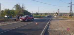 На севере Волгограда столкнулись три легковых автомобиля