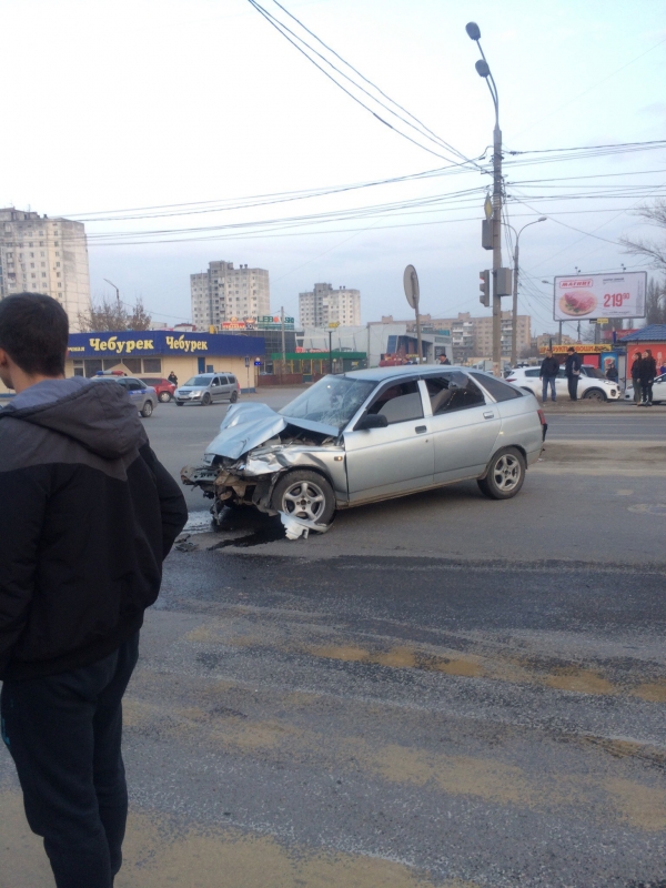 Страшная авария в центре Волгограда: есть пострадавшая