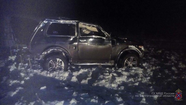 Еще одна машина на трассе под Волгоградом вылетела в кювет