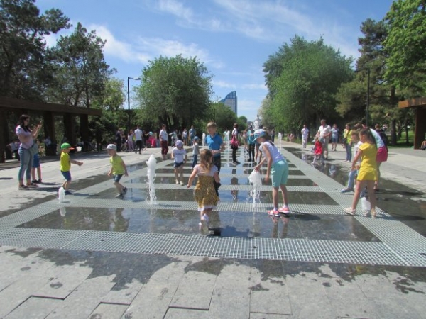 Вячеслав Володин оценил ход благоустройства центральной набережной