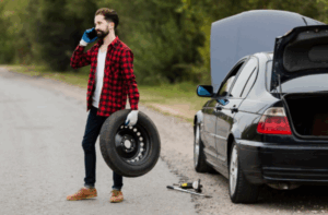 В Волгоградской области лопнувшая шина стала причиной аварии на трассе