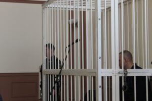 В суде Масленников посмеялся над родственниками убитых им волжанок