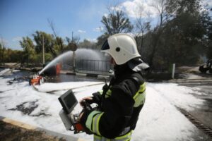 В Волгоградской области огонь уничтожил 3 теплицы