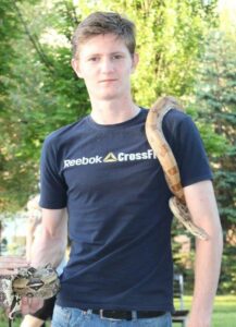 Увлеченный волгоградец стер ладошки в кровь ради хобби