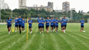 На просмотр в волгоградский «Ротор» приехал Владимир Медведь