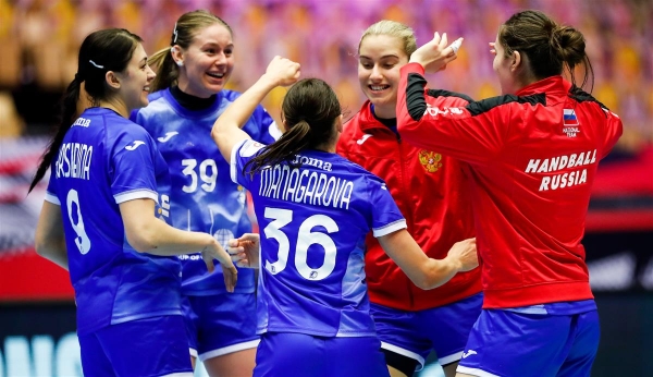 Российские гандболистки одержали третью победу на чемпионате Европы