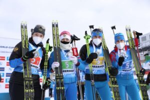 Сборная России по биатлону победила в смешанной эстафете