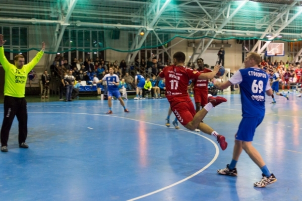 Волгоградский «Каустик» проиграл в Уфе