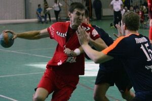 Волгоградский «Каустик» одержал первую в сезоне победу