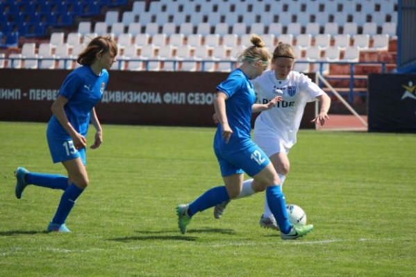 Юные волгоградские футболистки обыграли соперниц из Сочи