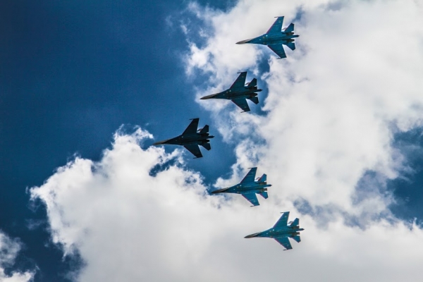 Авиашоу над Волгой отменили из-за погоды