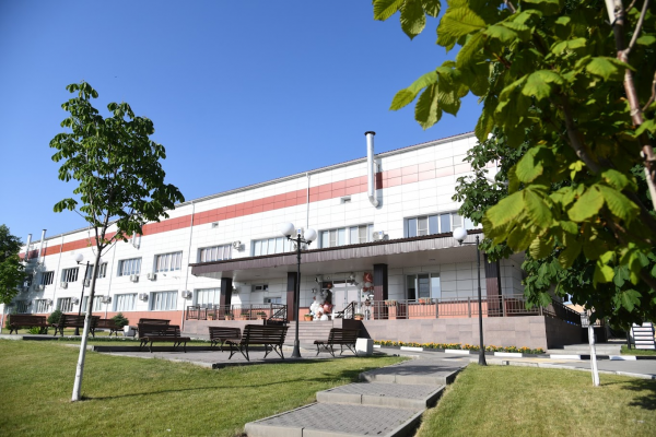 Волгоградцам рассказали, какой подарок можно сделать учителю на выпускном