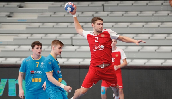 Российские гандболисты-юниоры переиграли сборную Румынии