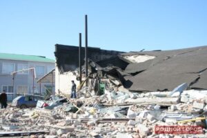 В Октябрьском районе мужчина погиб под обломками крыши дома