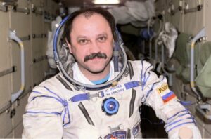 Российский космонавт Юрий Усачев убежден, что мы не одни во Вселенной