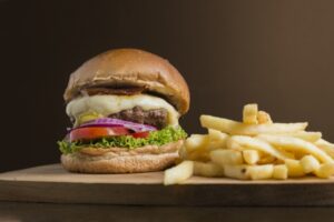Ученые назвали продукты, которые провоцируют рак груди
