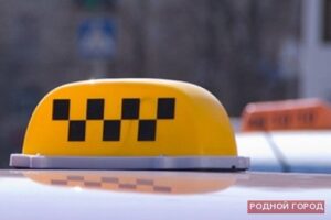 В Волгограде таксист врезался в «Мерседес», выехав на «встречку»