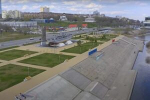 Блогер из Волгограда сравнил вид набережной прошлого года и текущего