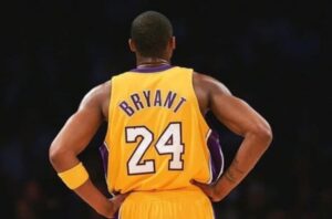 Легенда NBA Кобе Брайант погиб в авиакатастрофе