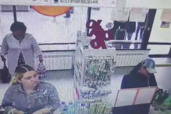 Воровки из Волгограда украли средство для похудения – видео