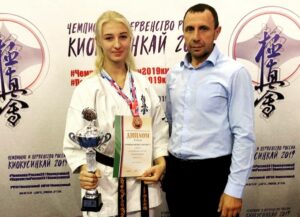 Волгоградская каратистка стала медалисткой чемпионата России