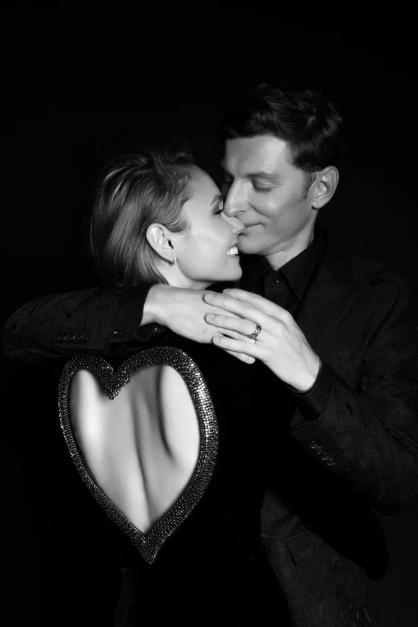 Павел Воля трогательно поздравил свою супругу с днем рождения