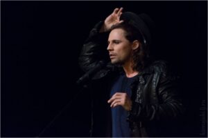 Актер труппы Романа Виктюка приглашает любителей театра на моноспектакль