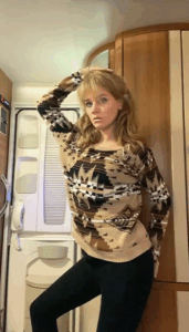 “По многочисленным просьбам”: Асмус станцевала стриптиз