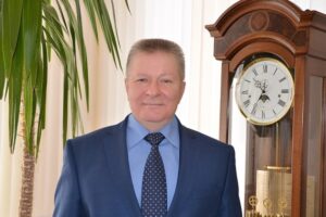 Сергей Рогачев поздравил цементников и всех строителей с праздником