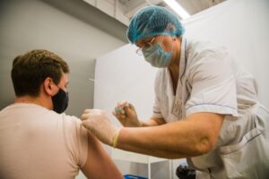 Более 3,5 тыс. волгоградцев стали донорами антиковидной плазмы