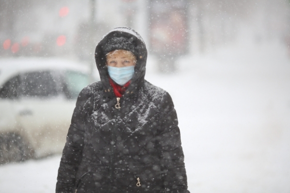 Сильный ветер и мокрый снег ожидаются в Волгограде 8 марта